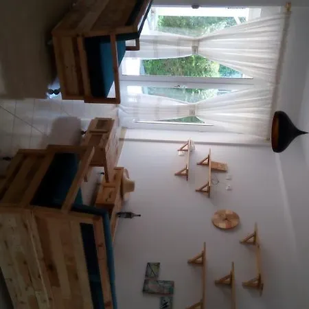 Eco-house Lalzi Bay *