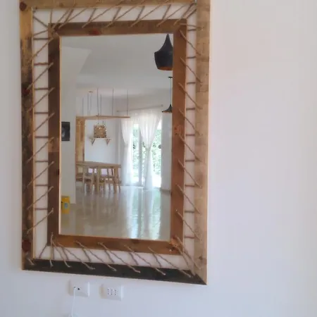 Eco-house Lalzi Bay Vila *