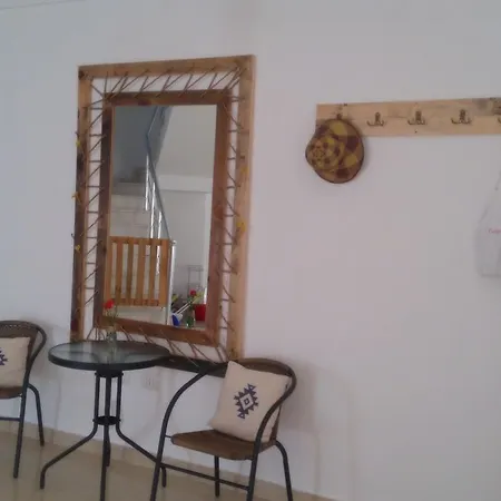 Vila Eco-house Lalzi Bay *